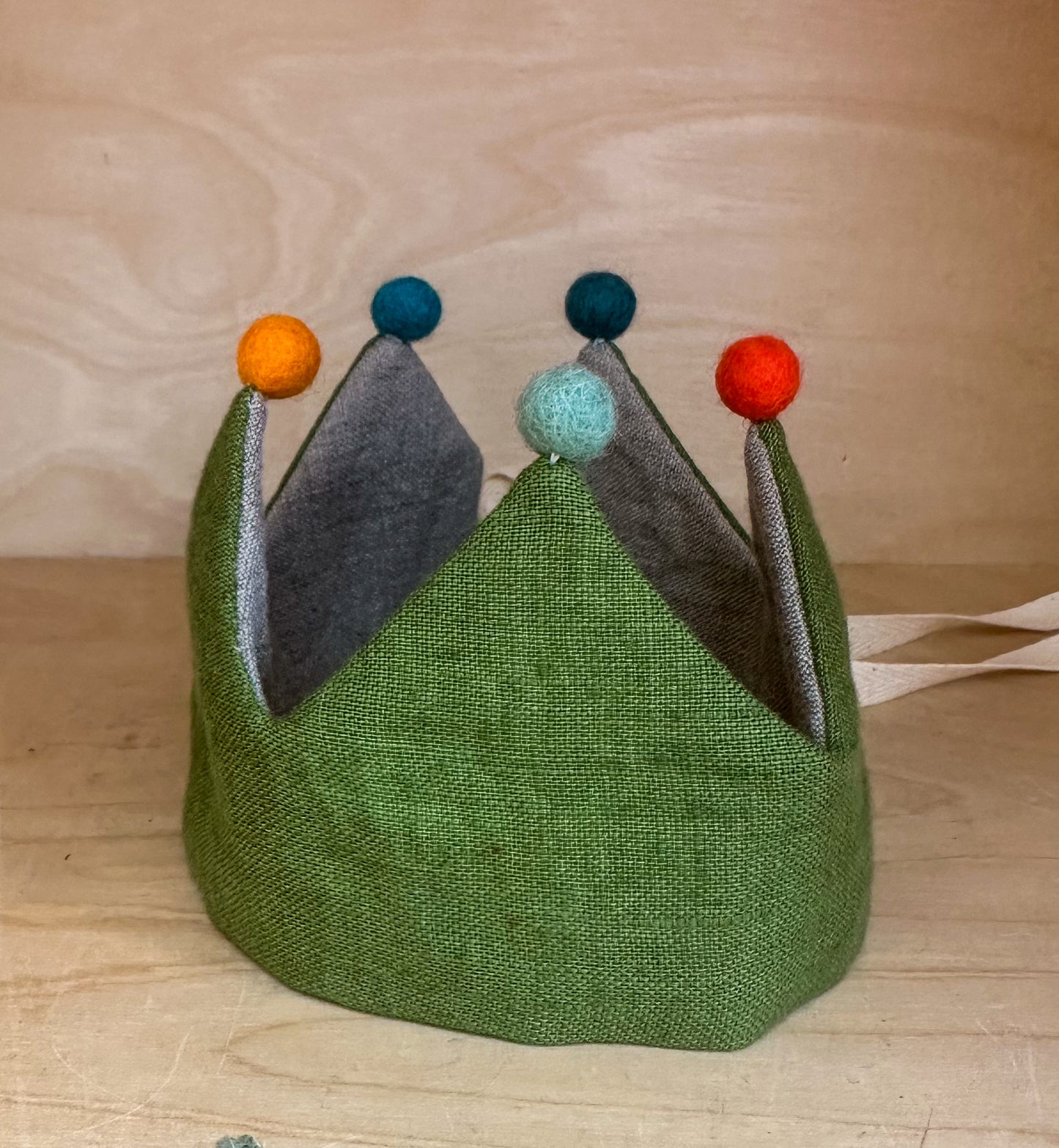 Linen Crown
