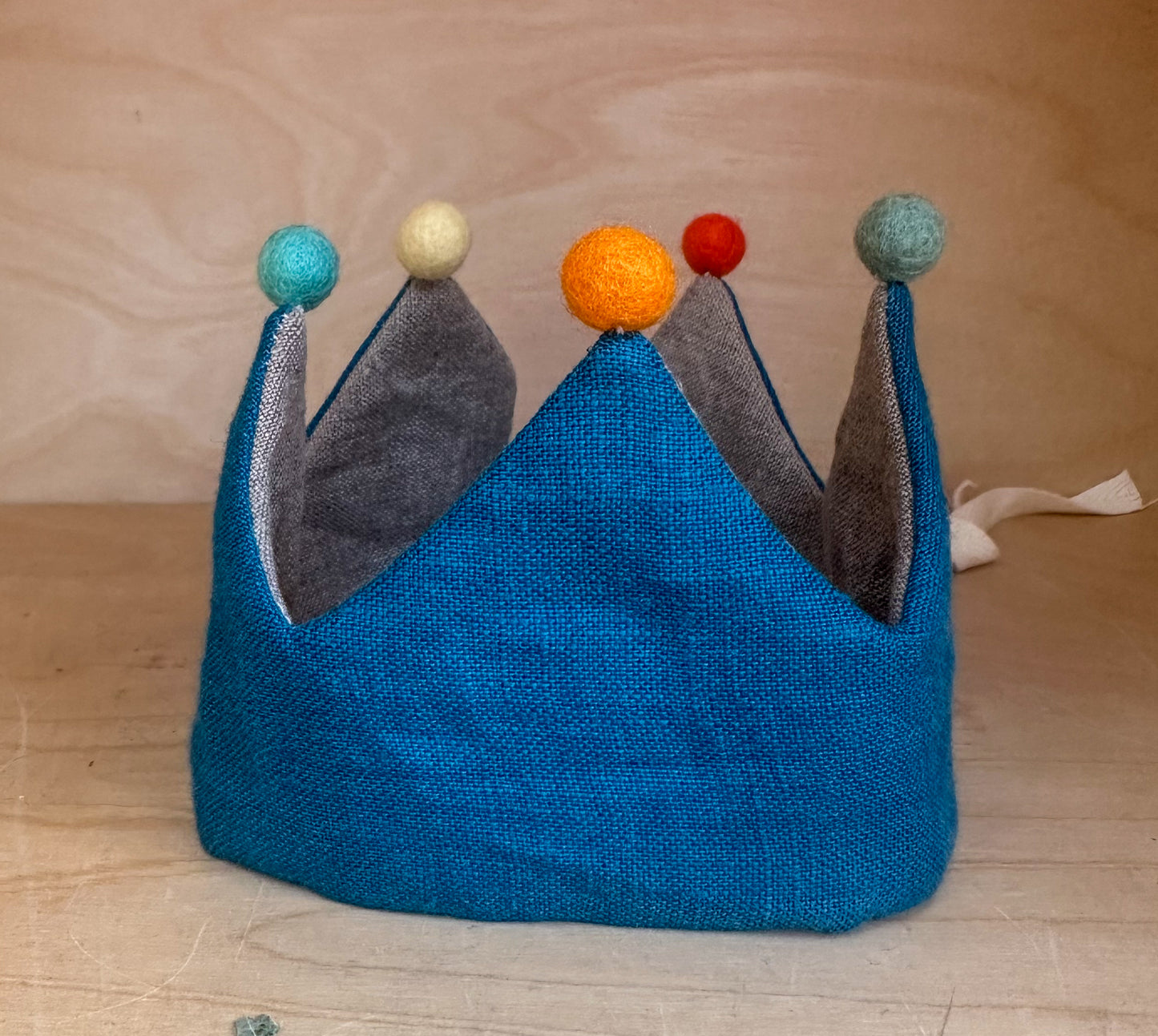 Linen Crown