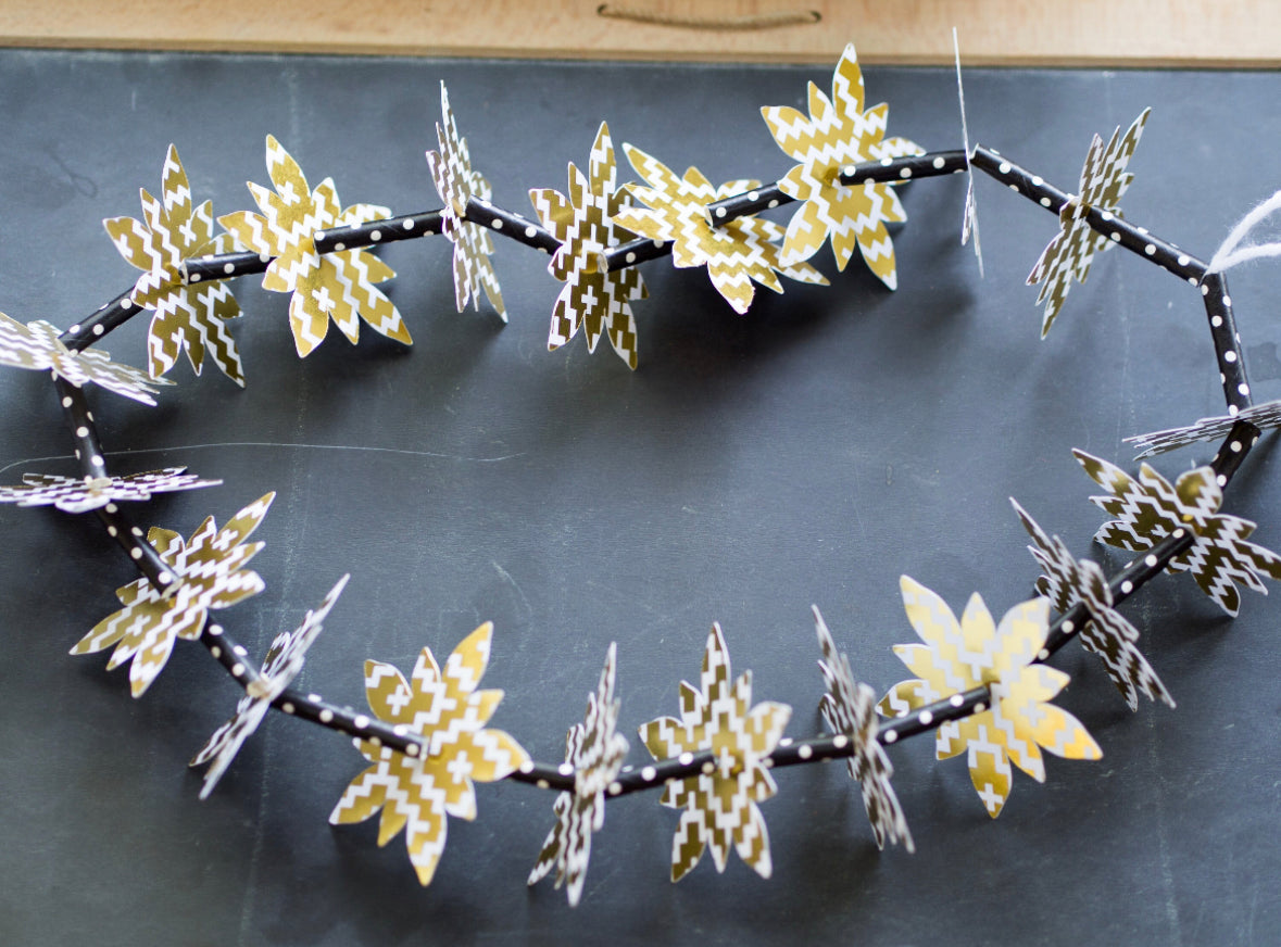 Paper Lei Kit